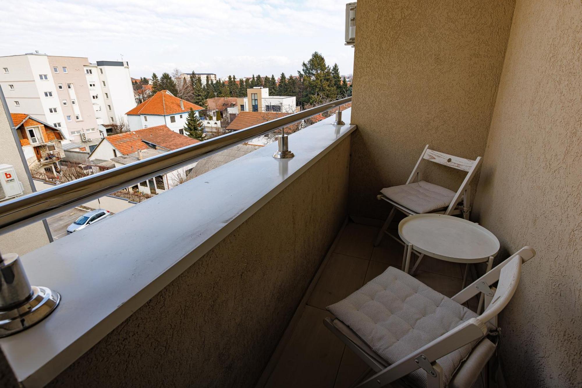 White Apartments Belgrade Room photo